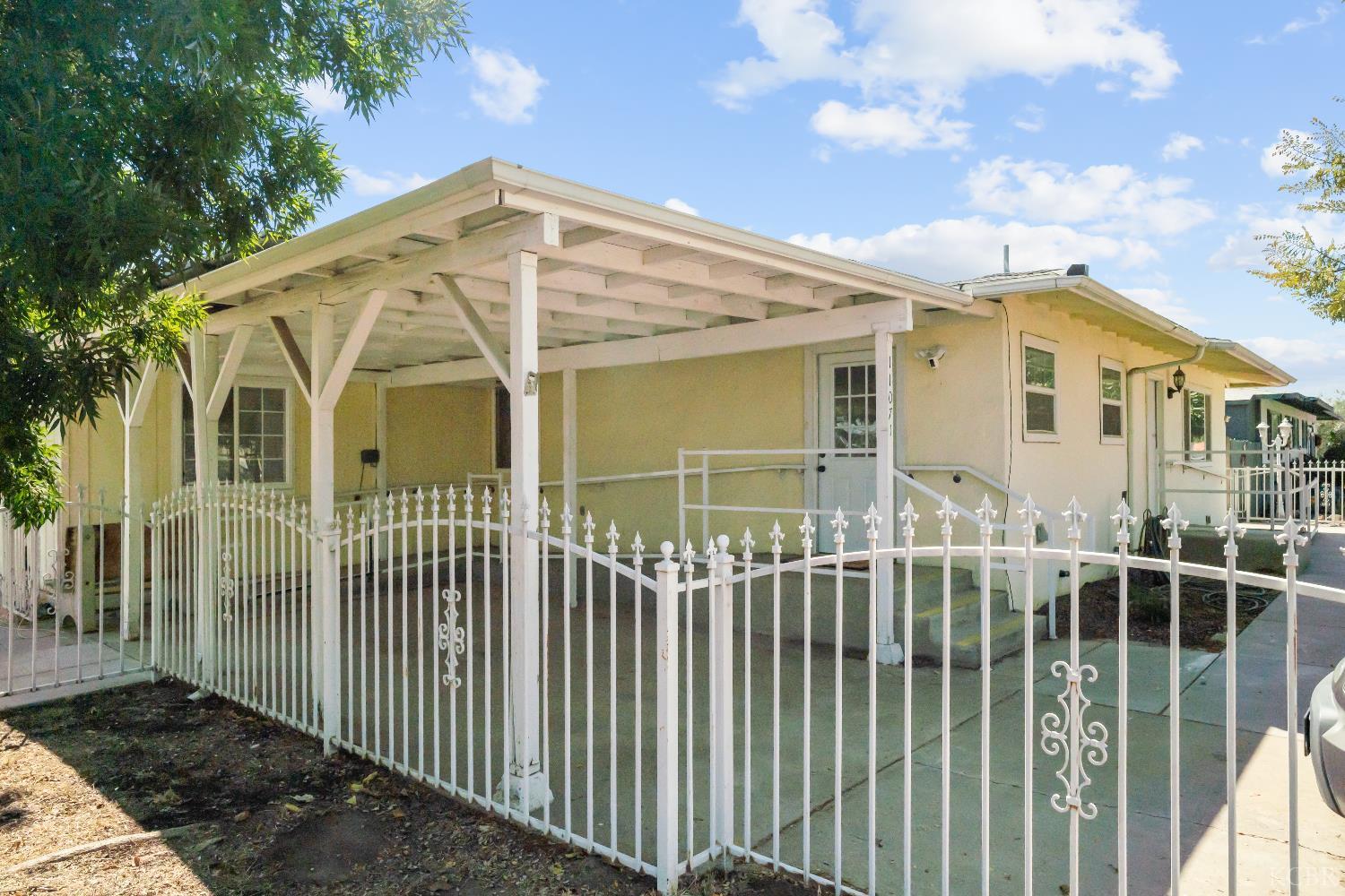 11071 Hume Ave, Hanford, CA 93230