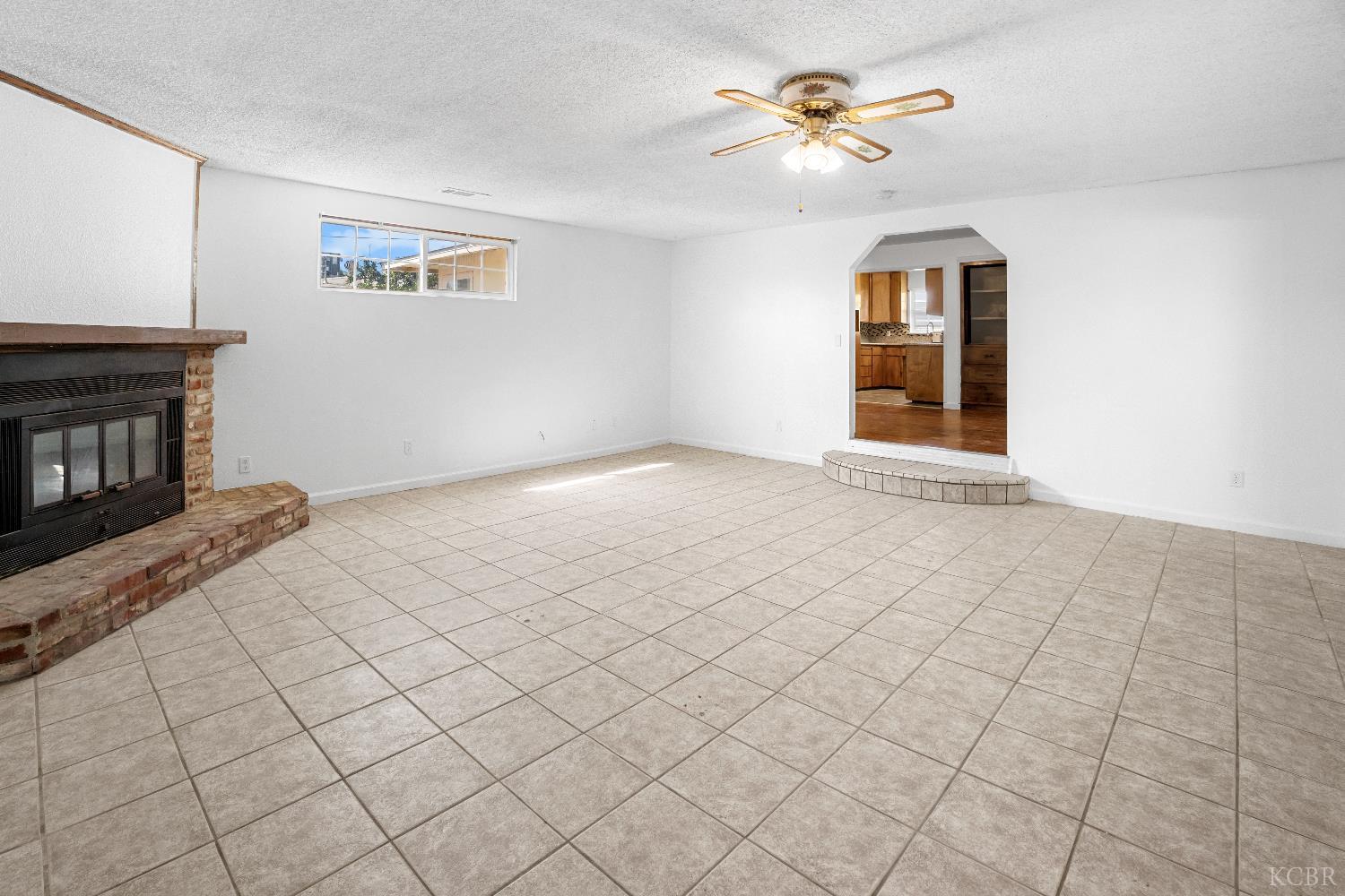 11071 Hume Ave, Hanford, CA 93230