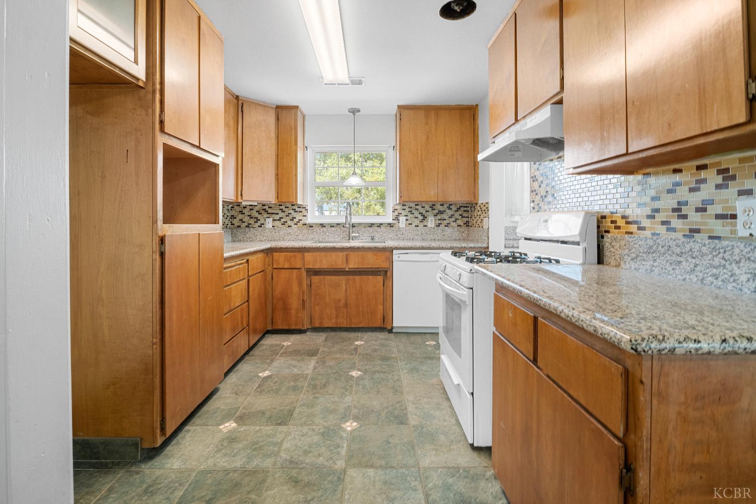 11071 Hume Ave, Hanford, CA 93230