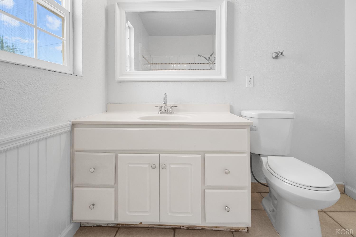 11071 Hume Ave, Hanford, CA 93230