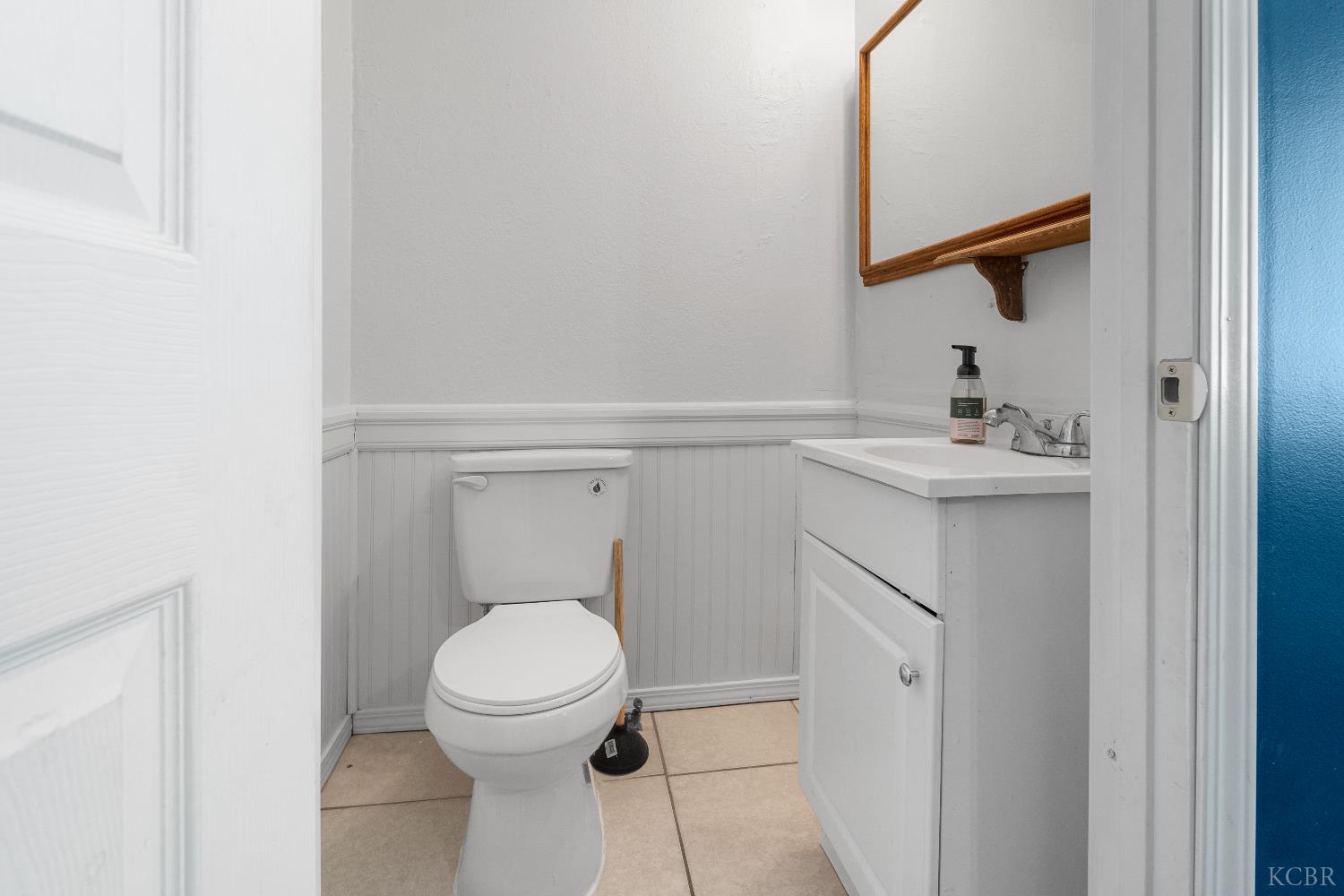 11071 Hume Ave, Hanford, CA 93230