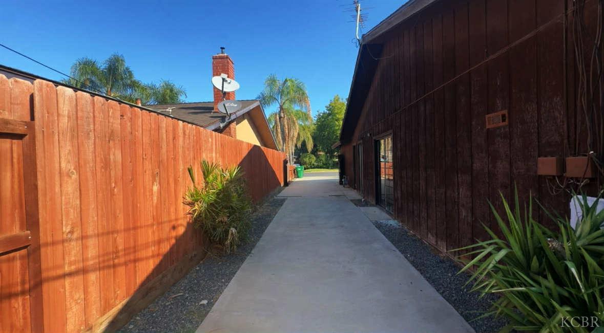 2217 Gable Ave, Corcoran, CA 93212
