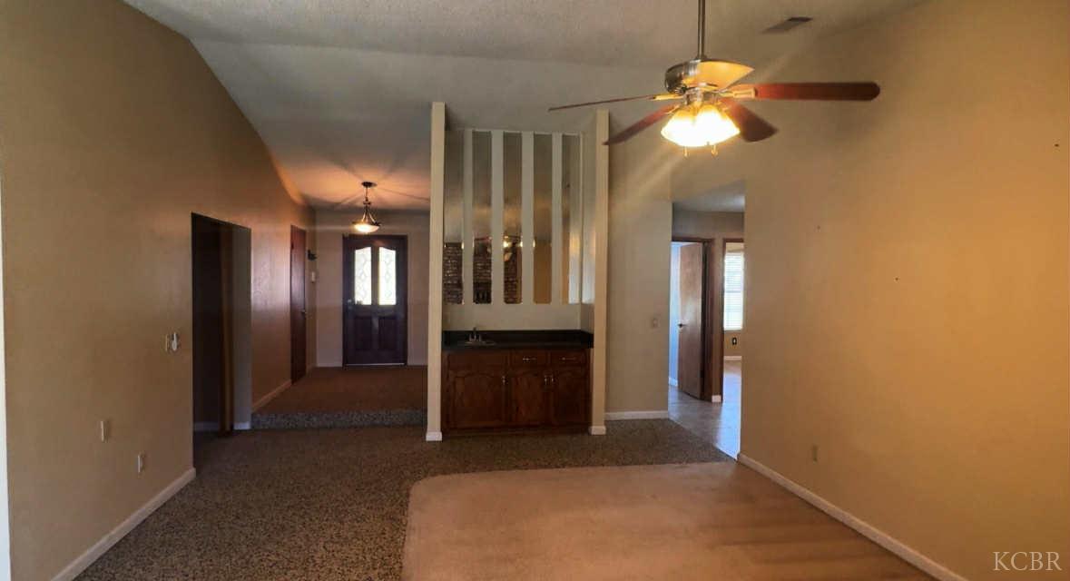 2217 Gable Ave, Corcoran, CA 93212