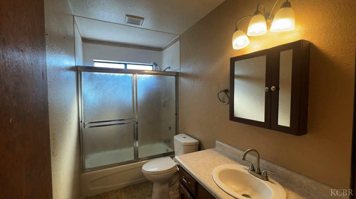 2217 Gable Ave, Corcoran, CA 93212