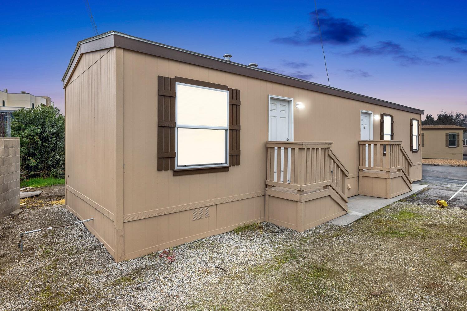 1719 33 W Olive Ave, Fresno, CA 93728