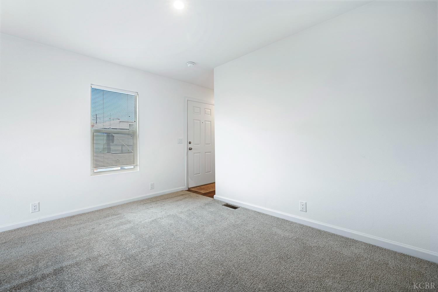 1719 33 W Olive Ave, Fresno, CA 93728