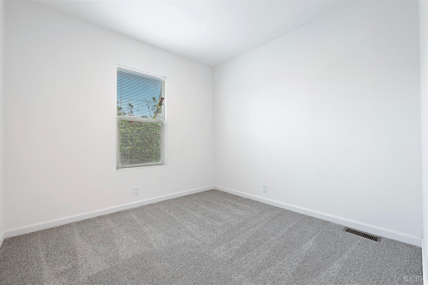 1719 33 W Olive Ave, Fresno, CA 93728