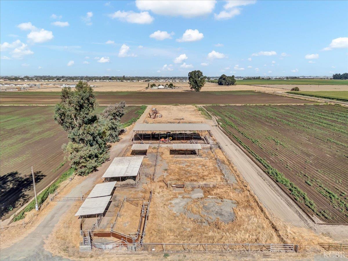 11301 13th Ave, Hanford, CA 93230