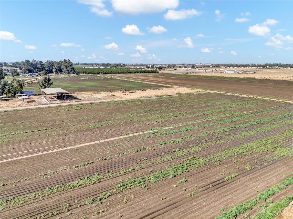 11301 13th Ave, Hanford, CA 93230