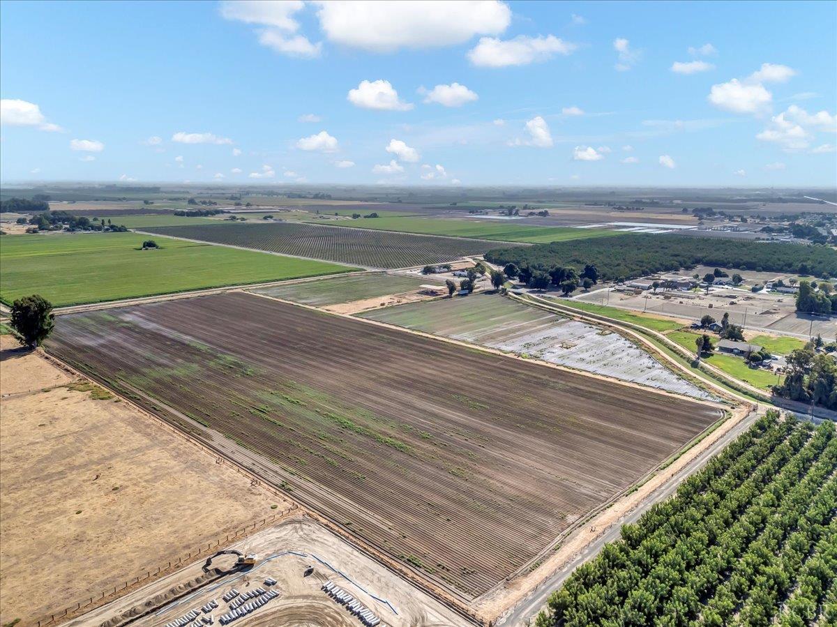 11301 13th Ave, Hanford, CA 93230