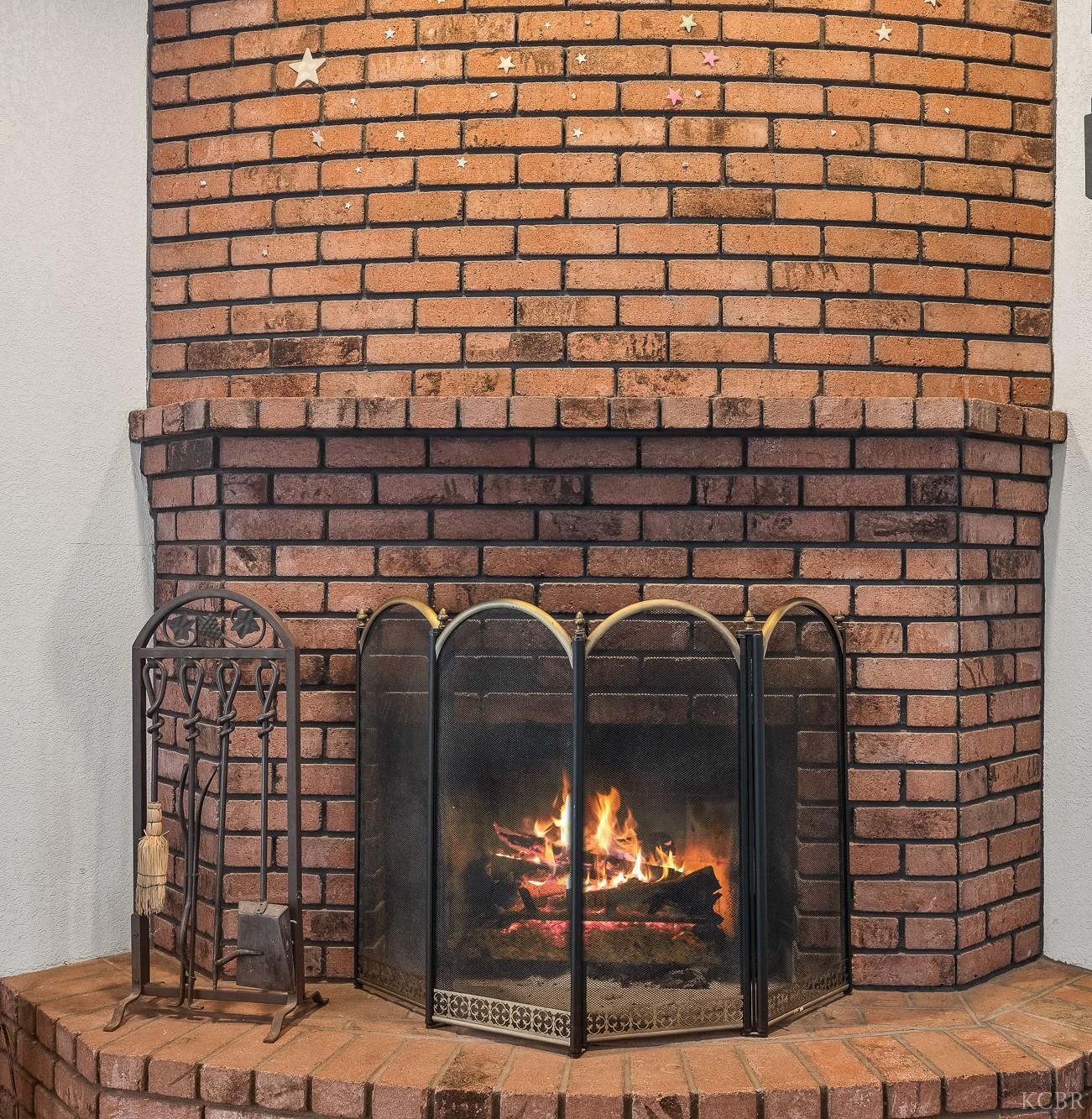 2179 W Della, Porterville, CA 93257