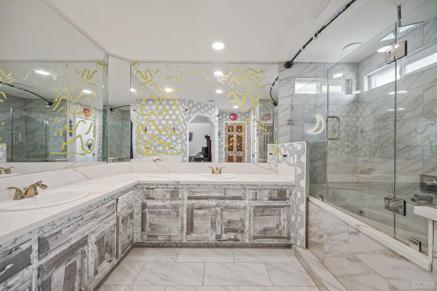 2179 W Della, Porterville, CA 93257