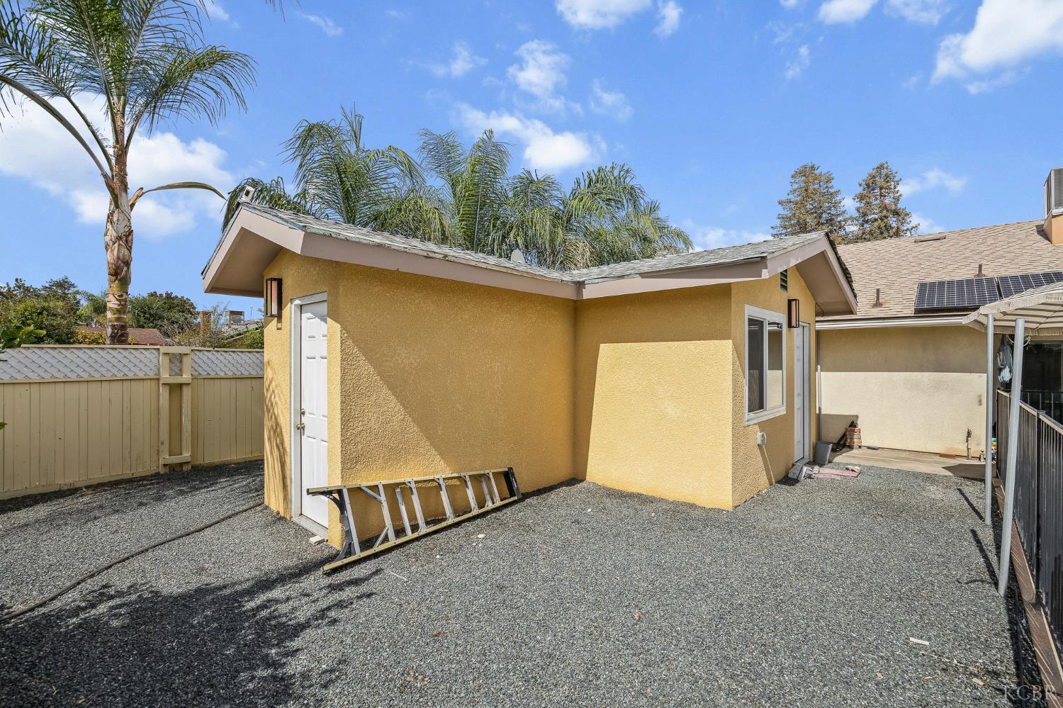 2179 W Della, Porterville, CA 93257