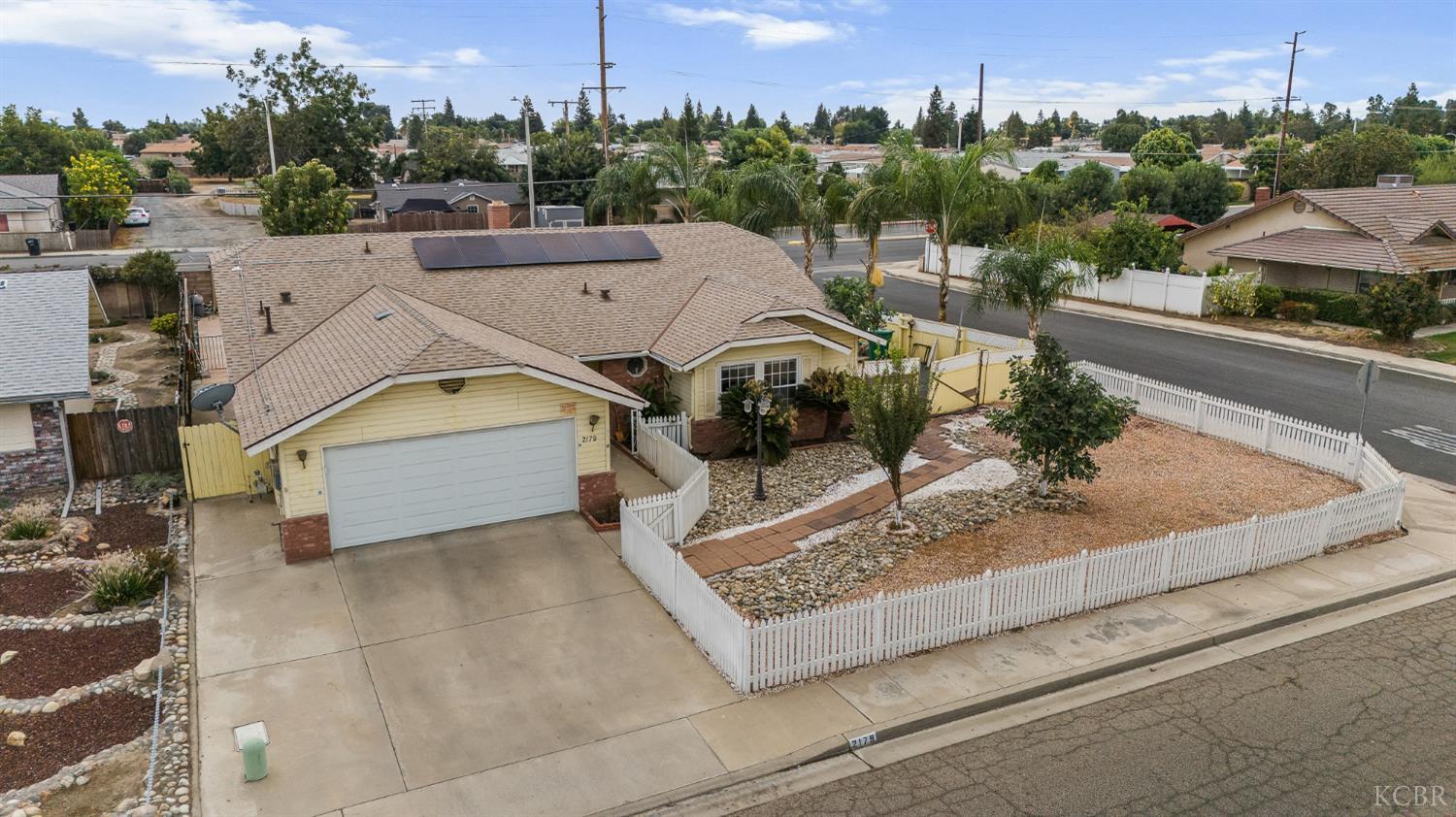 2179 W Della, Porterville, CA 93257