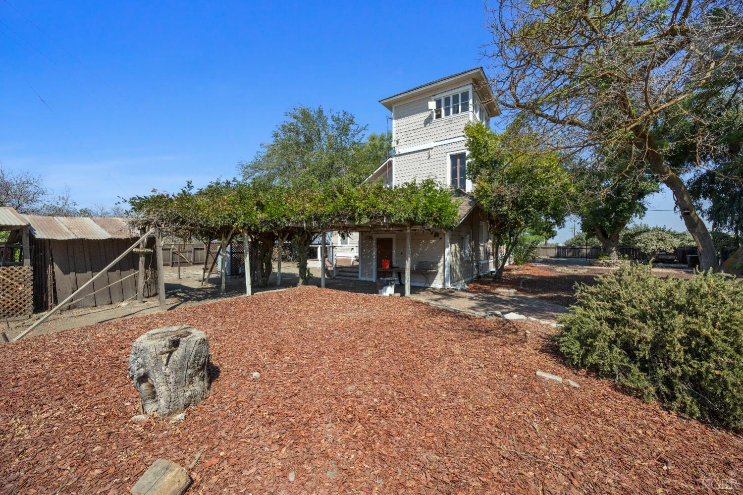 14331 Fargo Ave, Hanford, CA 93230