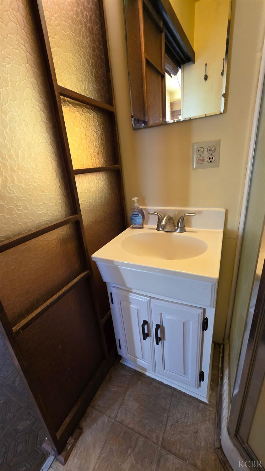 14331 Fargo Ave, Hanford, CA 93230