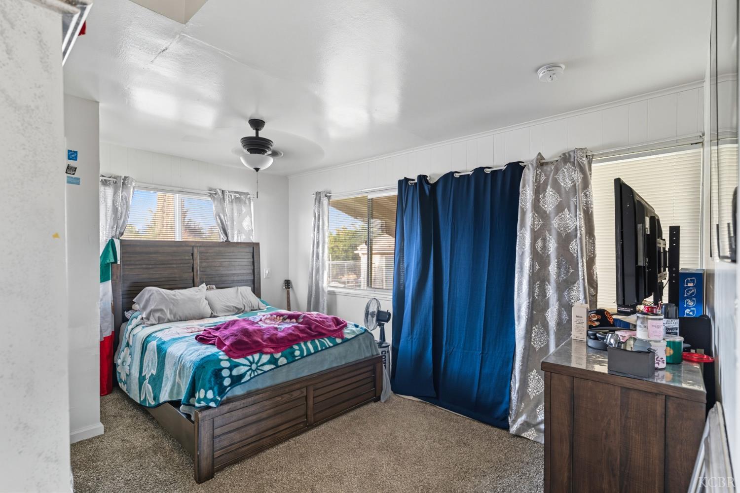 5938 Cherry Ave, Fresno, CA 93706