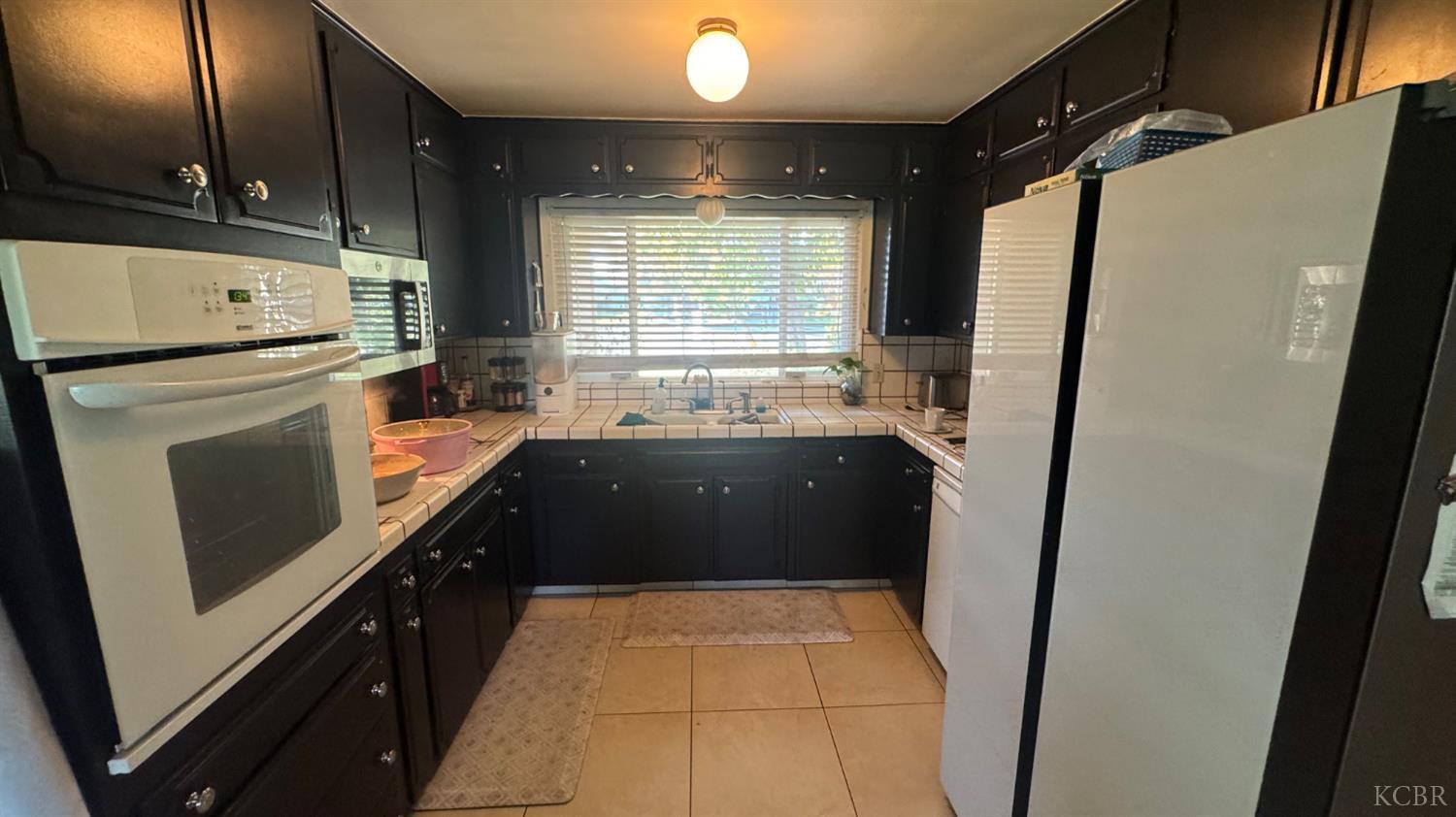 4442 N Hacienda Dr, Fresno, CA 93705