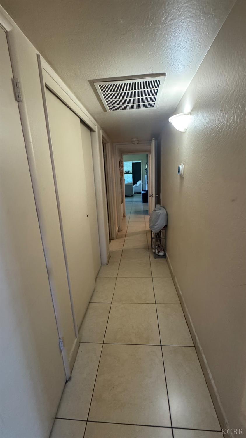 4442 N Hacienda Dr, Fresno, CA 93705