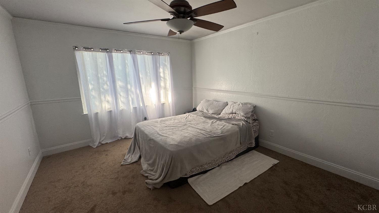 4442 N Hacienda Dr, Fresno, CA 93705