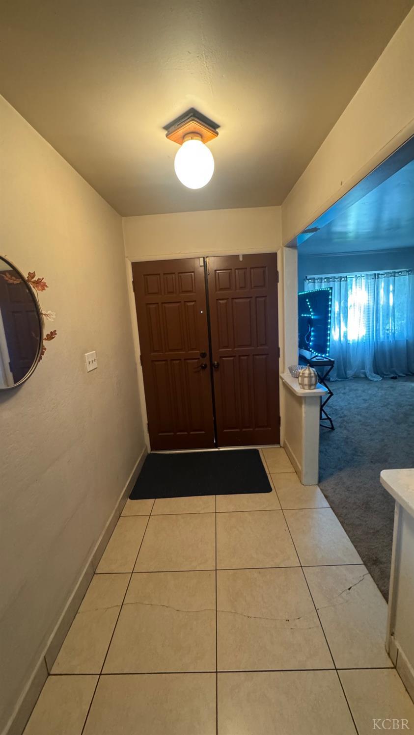 4442 N Hacienda Dr, Fresno, CA 93705