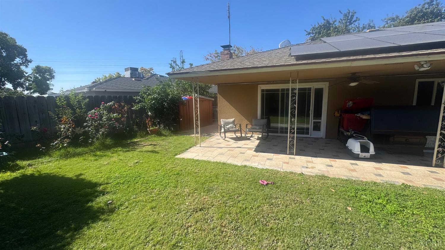 4442 N Hacienda Dr, Fresno, CA 93705
