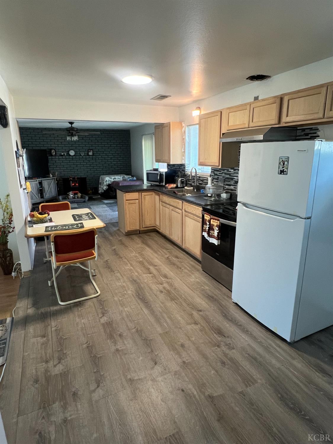 108 W Deodar, Lemoore, CA 93245