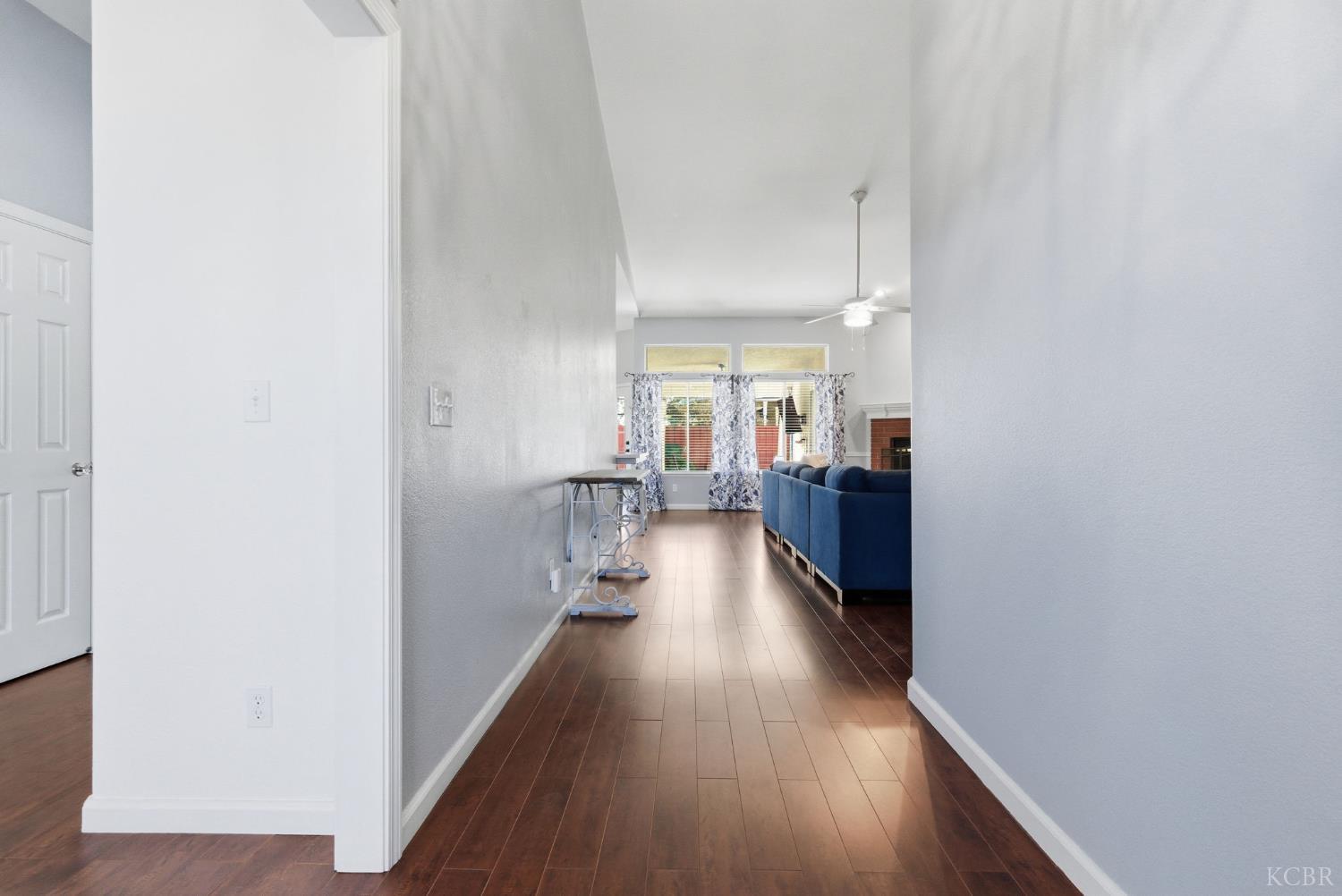 1109 W Cinnamon Ave, Hanford, CA 93230