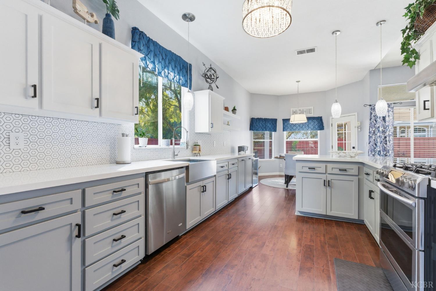 1109 W Cinnamon Ave, Hanford, CA 93230