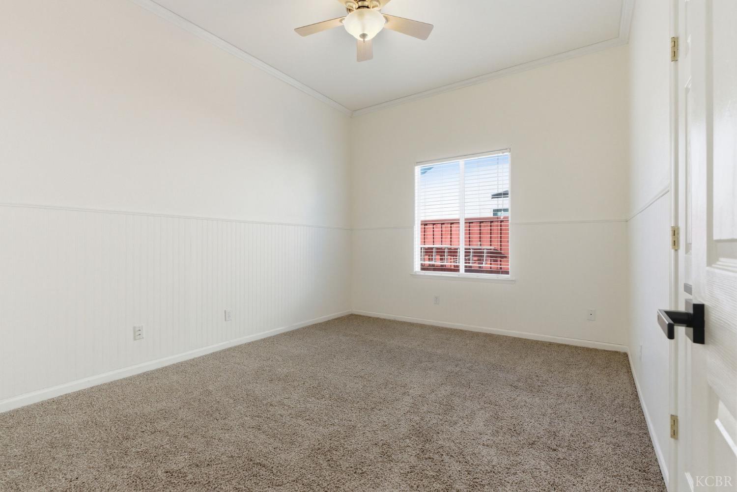 1109 W Cinnamon Ave, Hanford, CA 93230