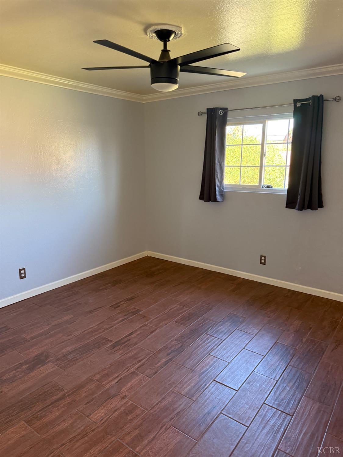 8586 Curtis St, Hanford, CA 93230