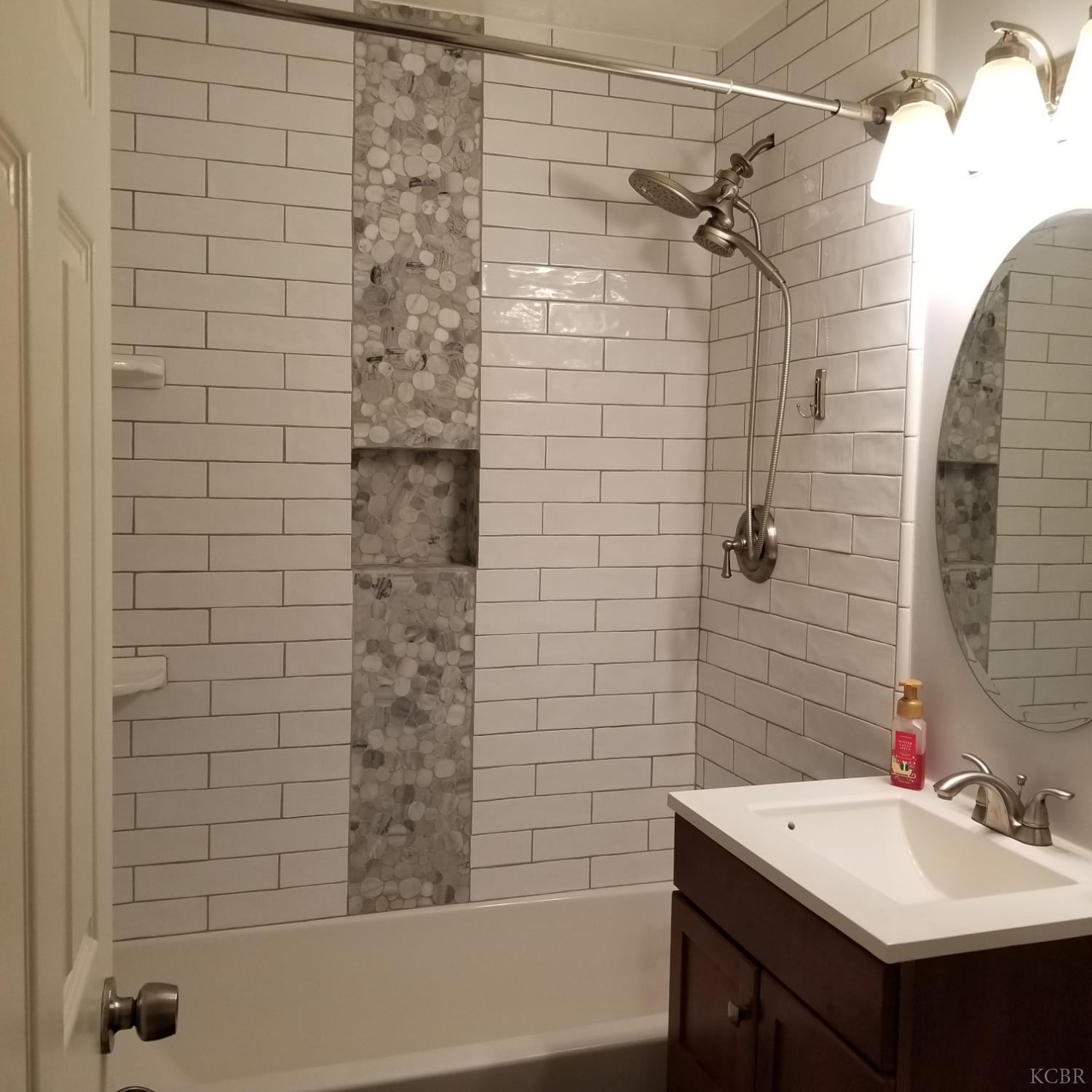 8586 Curtis St, Hanford, CA 93230