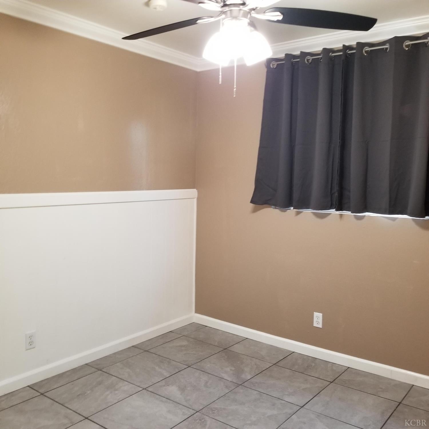 8586 Curtis St, Hanford, CA 93230