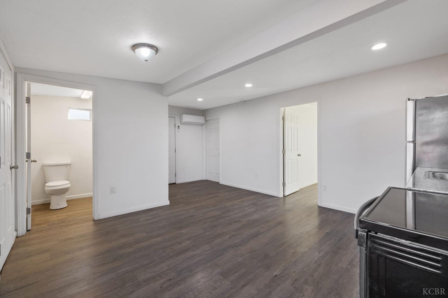 9893 Vista Ave, Hanford, CA 93230