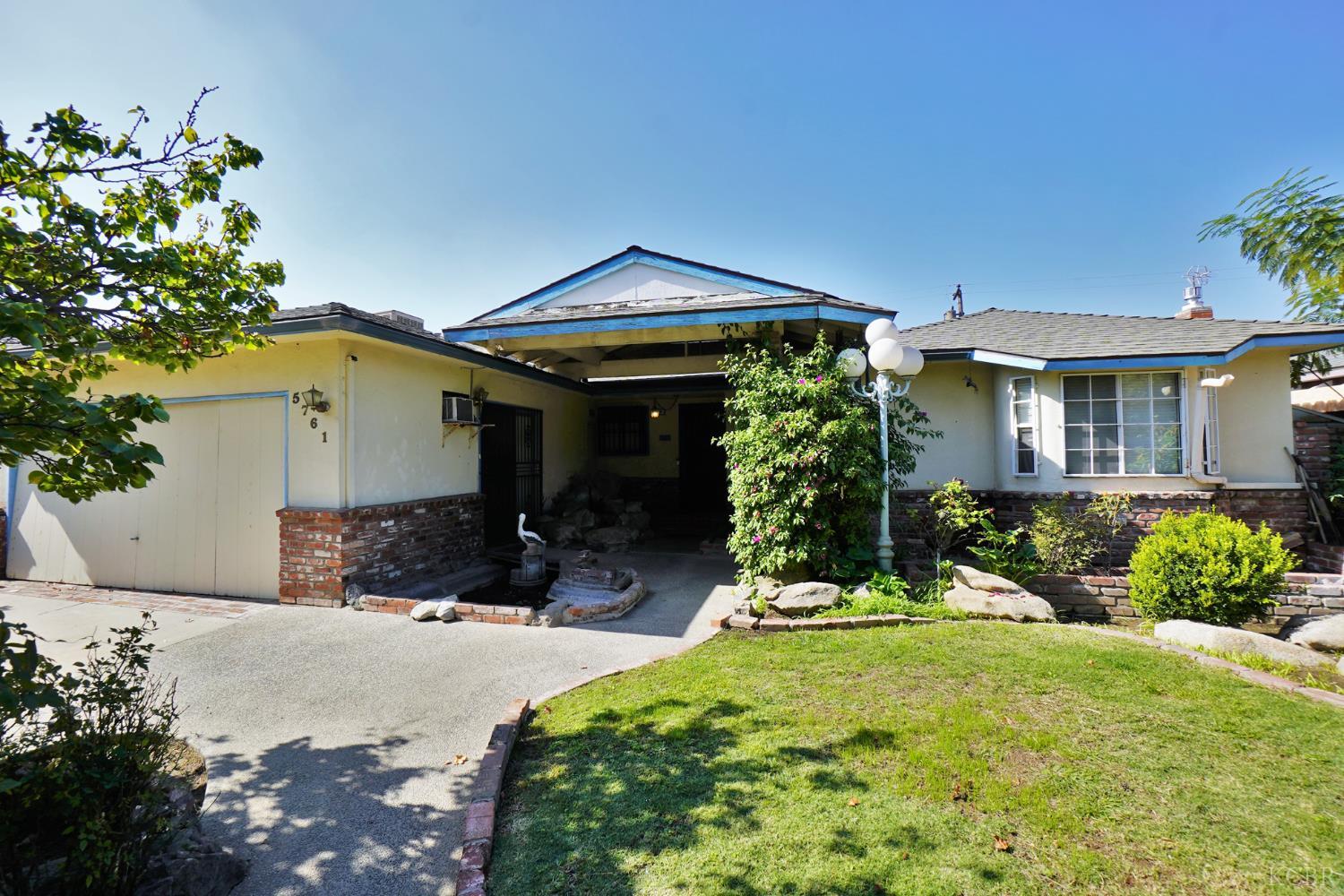 5761 N Orchard St N, Fresno, CA 93710