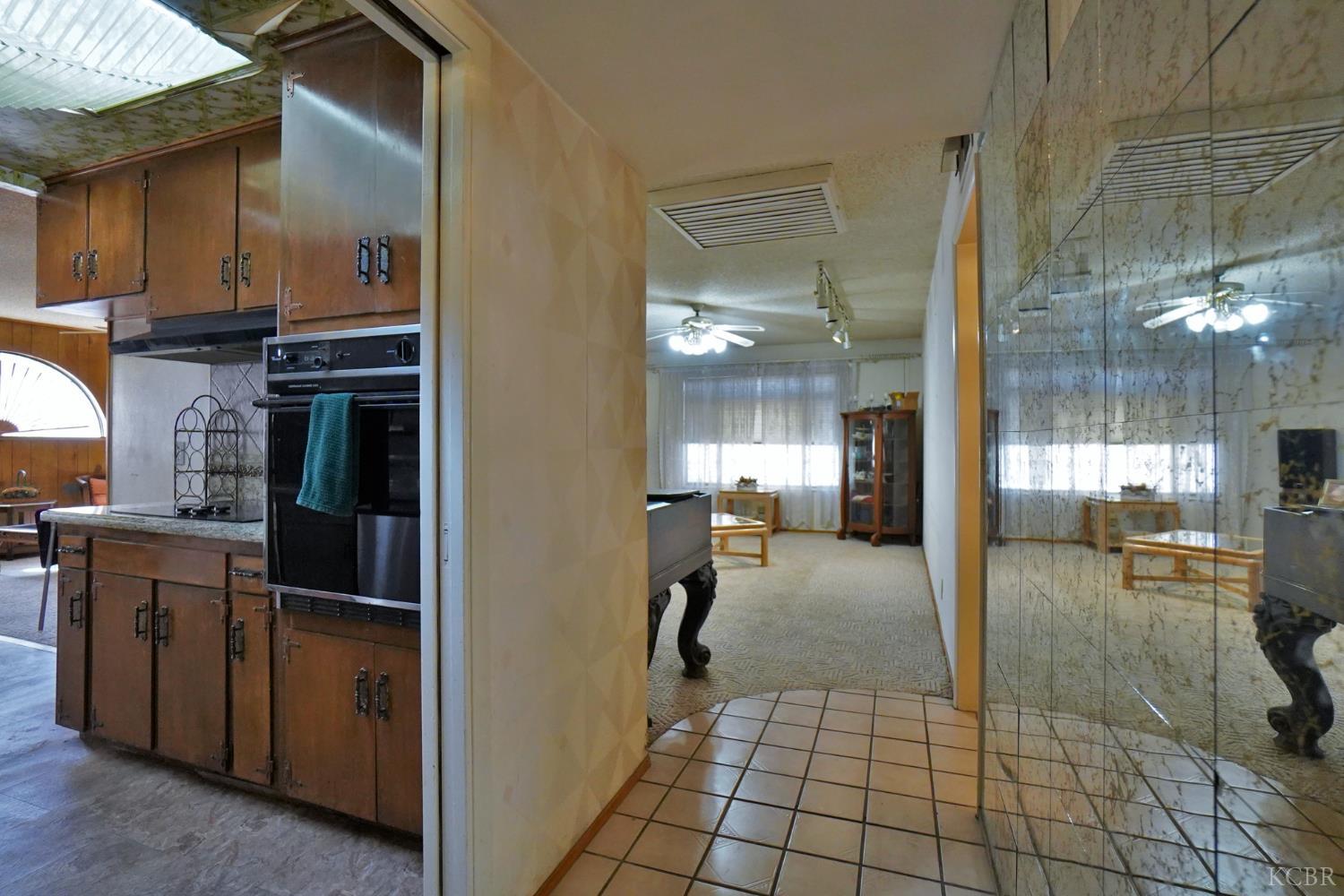 5761 N Orchard St N, Fresno, CA 93710