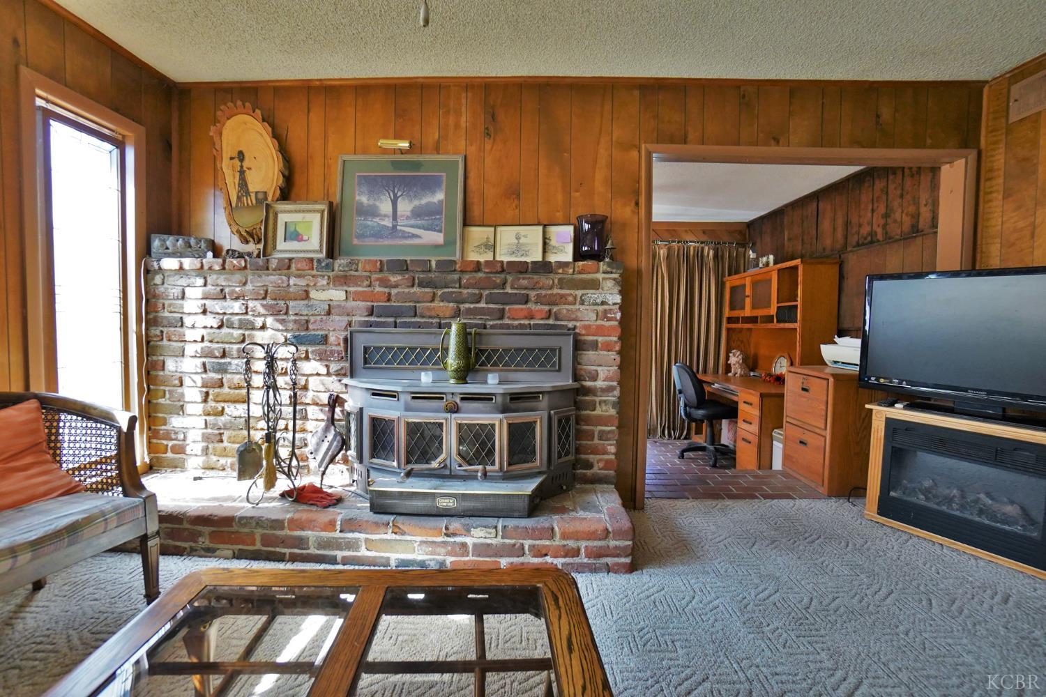 5761 N Orchard St N, Fresno, CA 93710