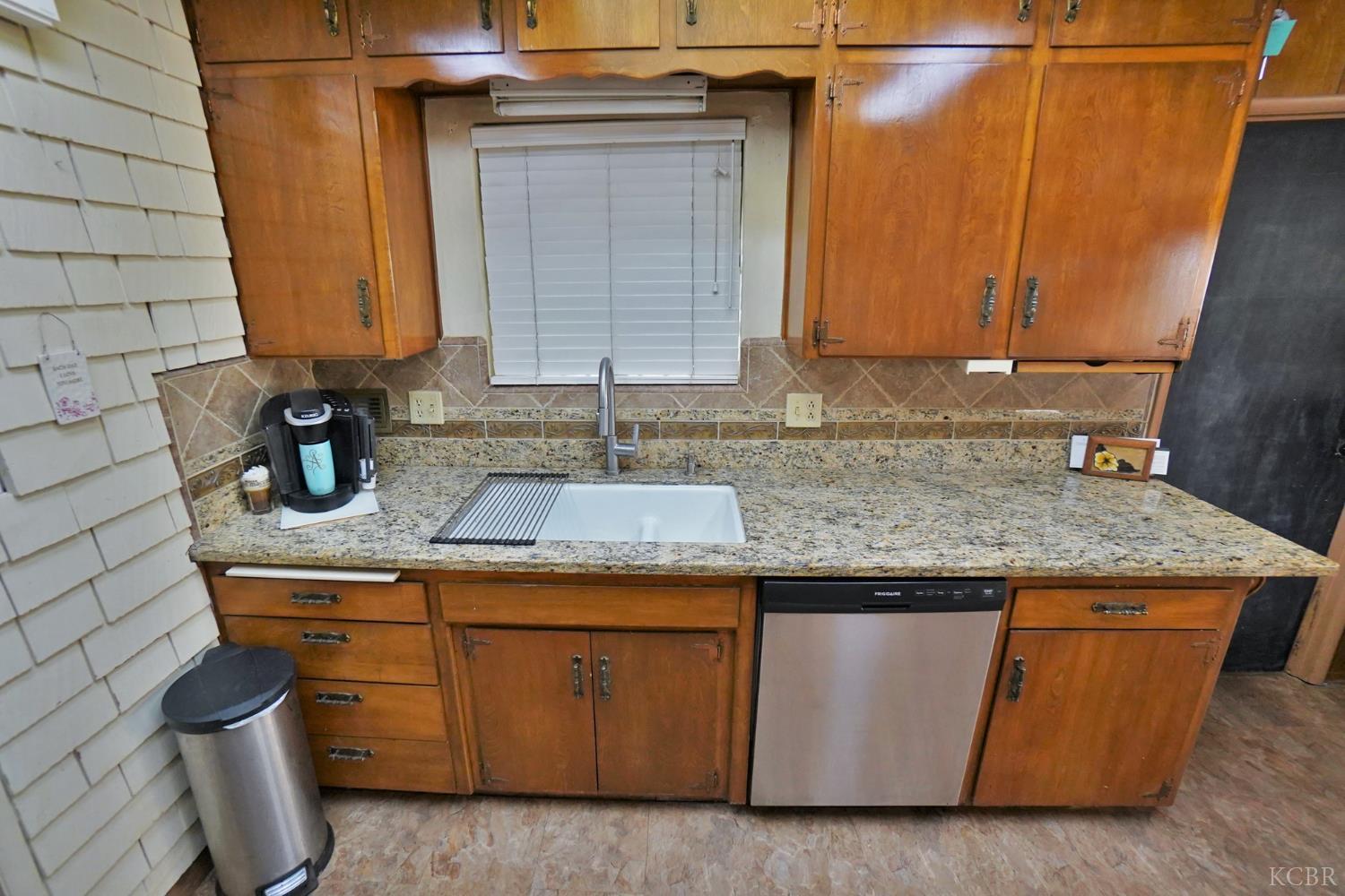 5761 N Orchard St N, Fresno, CA 93710