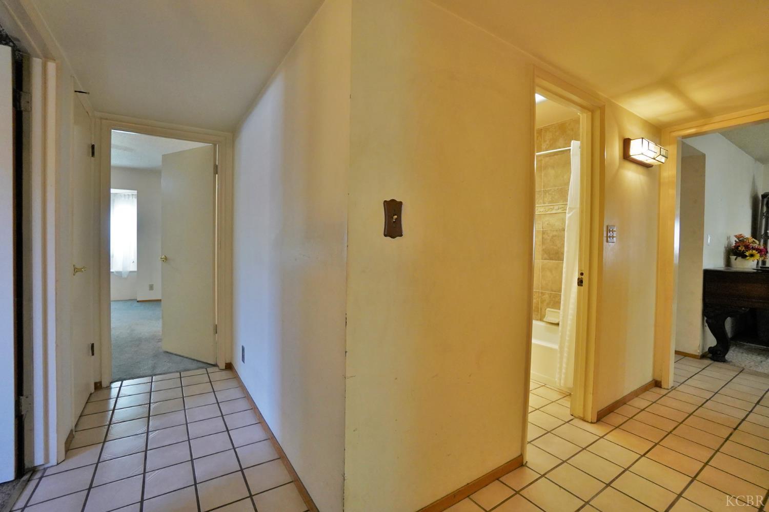 5761 N Orchard St N, Fresno, CA 93710