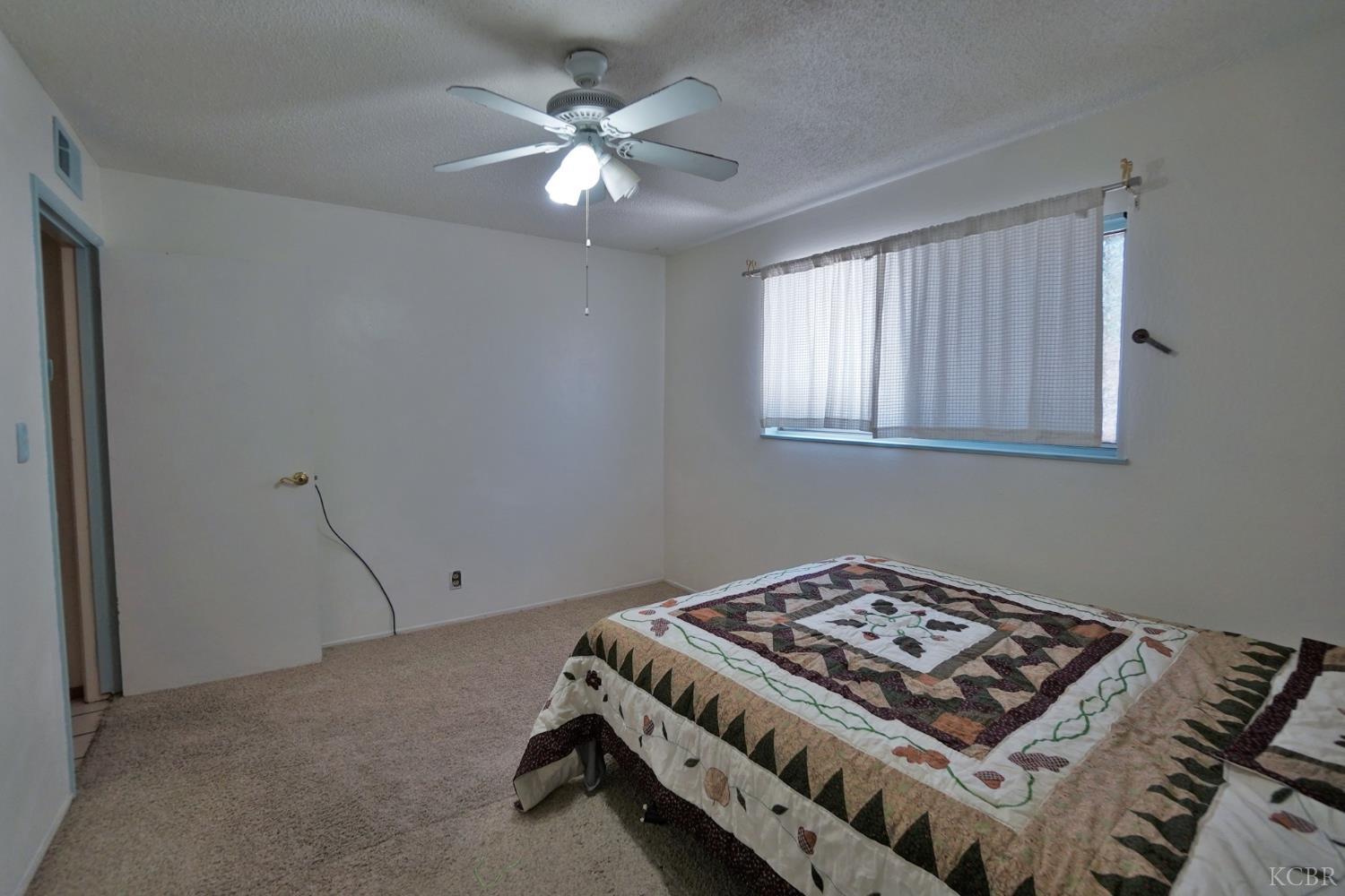 5761 N Orchard St N, Fresno, CA 93710