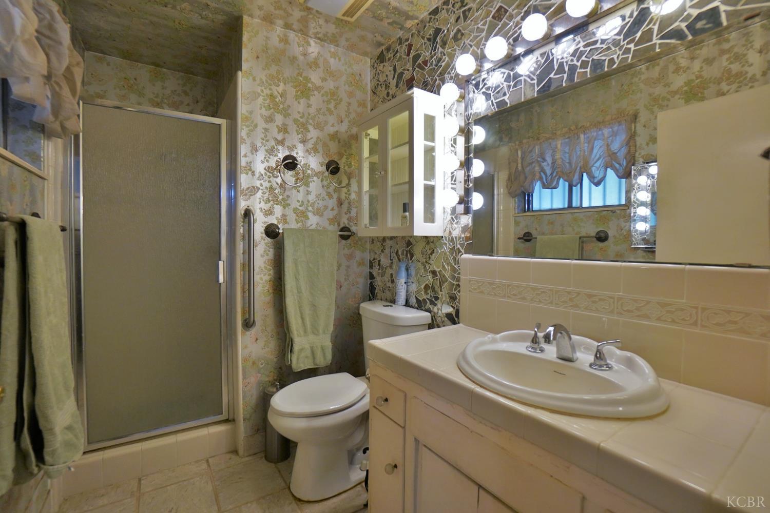 5761 N Orchard St N, Fresno, CA 93710