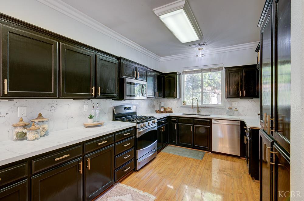 1113 Maple Ave, Fowler, CA 92056