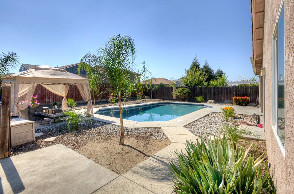 1113 Maple Ave, Fowler, CA 92056