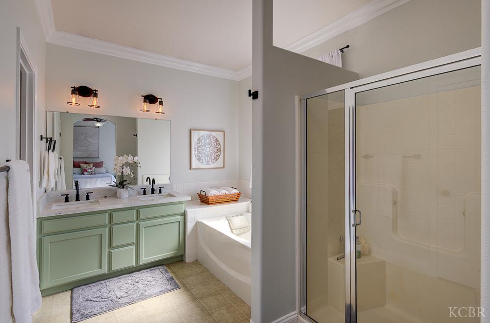 1113 Maple Ave, Fowler, CA 92056