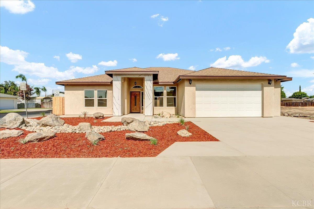 2210 N Douty, Hanford, CA 93230