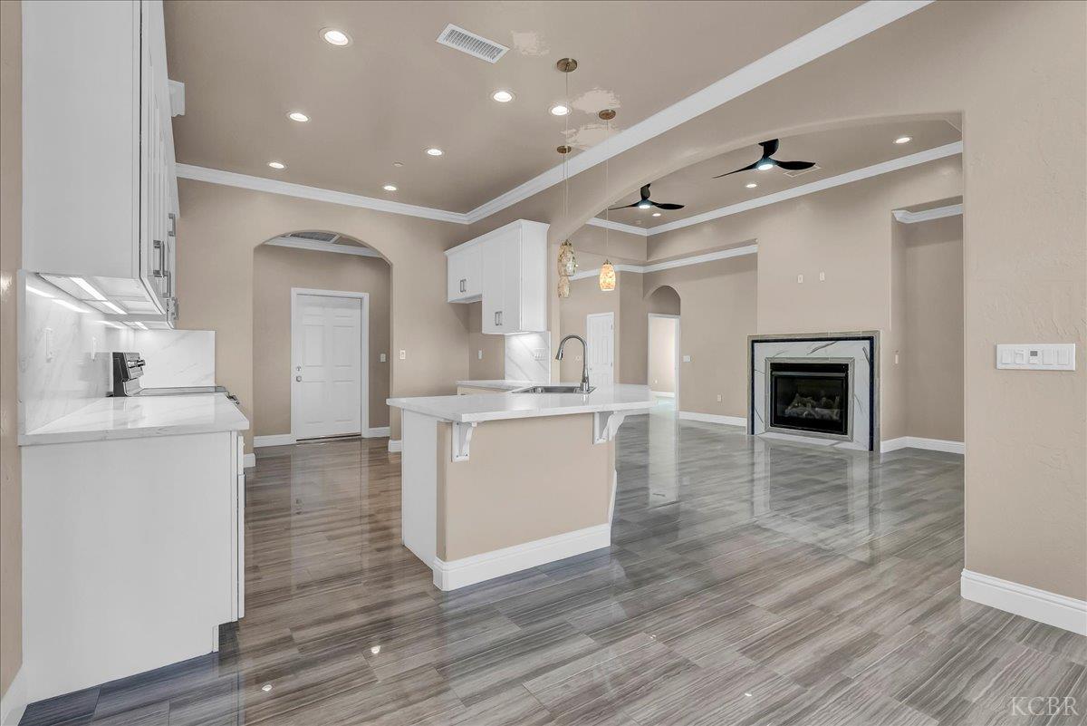 2210 N Douty, Hanford, CA 93230