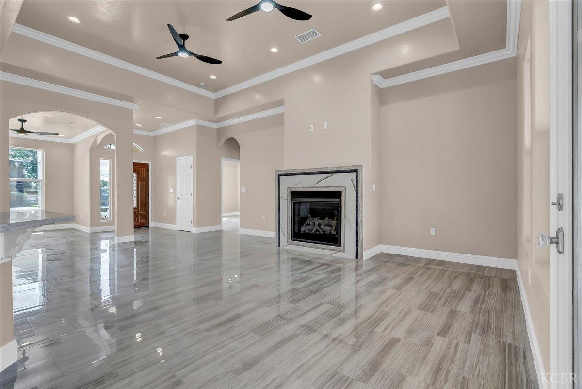 2210 N Douty, Hanford, CA 93230