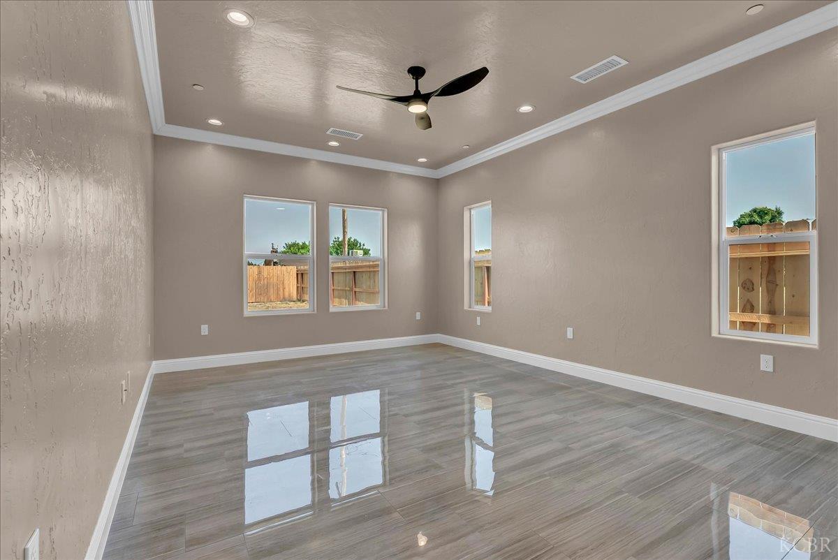 2210 N Douty, Hanford, CA 93230