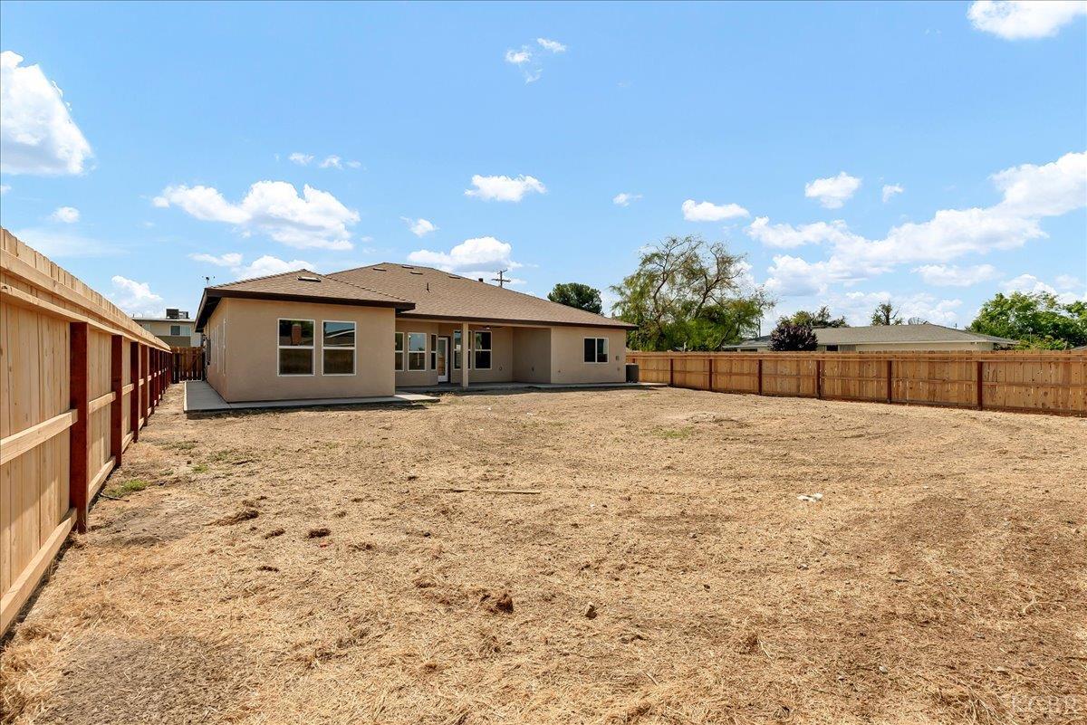2210 N Douty, Hanford, CA 93230