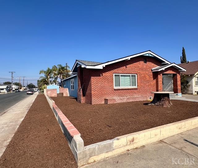 432 Central Ave, Hanford, CA 93230